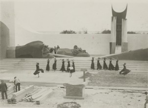 Rehearsals for a classical performance at the Greek Theatre of Syracuse. 
	
		1924