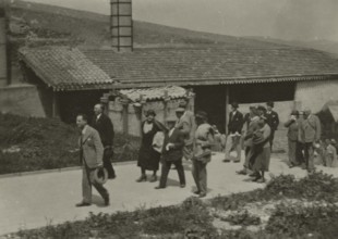 Touring Club Members  during a stage of the excursion. 1924
