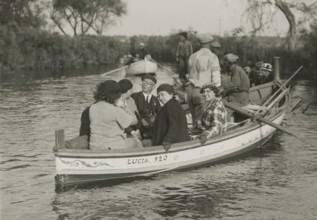 By boat on the Ciane. 1924