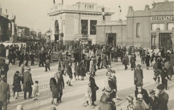 The Milan Trade Fair was packed with visitors.. 1929