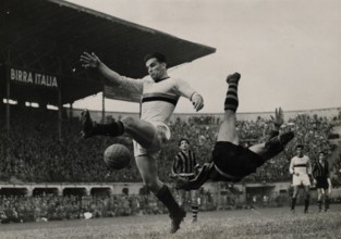 Gunnar Nordahl's goal during the Milan-Lucchese match on the sixth day of the 1950-1951 championship