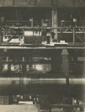 Processing of a large-caliber cannon at the Vickers Terni factories.