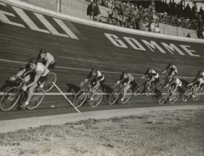 Cycling meeting at the Vigorelli velodrome.