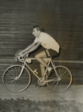 Fausto Coppi at the Vigorelli velodrome.