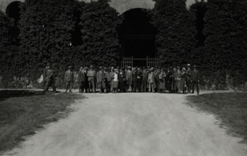 Members of the Touring Club Italiano  at Sant'Apollinare in Classe. 
	
		1931