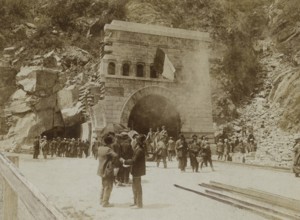 Inauguration of the commemorative plaque for the workers who died during the construction of the Simplon Tunnel. 1905