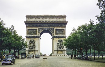 Arc de Triomphe, Paris, France 1956.