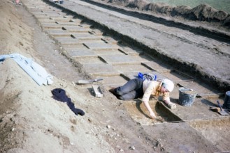 Archaeological excavation of neolithic causewayed enclosure, Great Wilbrahim, Cambridgeshire,