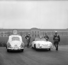 Cantonal police Zurich 1958 VW Kafer and Porsche