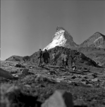 Tourists in front of the Matterhorn in Zermatt 1946