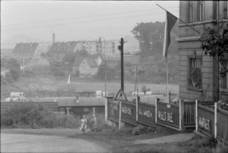 Prague 1968 after the invasion of the Warsaw Pact troops: Resistance