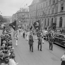 Swiss wrestling festival Winterthur 1953: parade