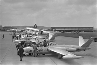 Austrian military aircrafts in Kloten 1963