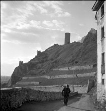 Saillon Castle and Bayart Tower, 1945
