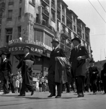 Federal Councillor Karl Kobelt during the YMCA centenary, Lausanne 1944
