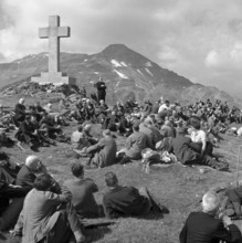 Swiss Alp Society at Piz Calmot, 1957