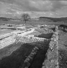 Roman sttlement Augusta Raurica, archeological excavation of a tomb, 1966
