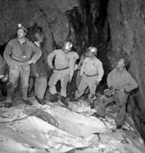 Radio Lausanne, reportage from the Rochers-de-Naye cavern 1950