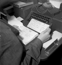 Data handling automation, subscriber invoice issuing by punch card, Zurich 1949