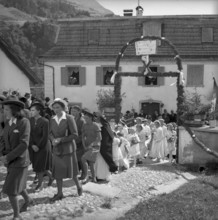 Celebrations of first mass of newly initiated priests in Tiefencastel 1954