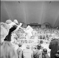 Swiss cup 1957/58, cup final 1958: YB - GC. Team captain of YB with the cup