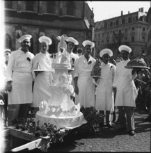 Sprungli 100th anniversary celebrations, parade, Zurich 1959