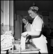 Washing at school for housekeeping, Zurich 1952