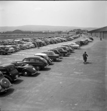 Road user meeting in Dubendorf to define unwritten traffic regulation guideline, 1953
