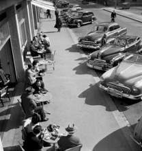 Street cafe in Zurich 1949