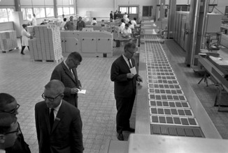 Chocolate factory Chocolat Suchard SA in Neuenburg-Serrieres 1967