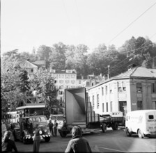 Traffic obstruction due to heavy load, Lausanne 1957