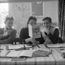 Course for waitress and waiter at Hotel Felsberg in Weggis 1957