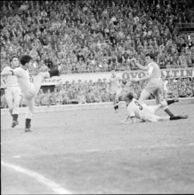 Swiss cup 1957/58, cup final: Young Boys - Grasshopper-Club Zurich.