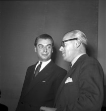 International Solidarity Chain radio transmission 1945