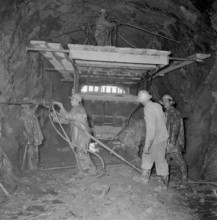 Schlossberg tunnel Baden under construction 1959