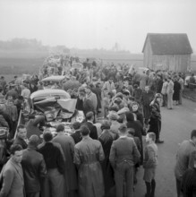 Car accident and rearbend collision near Bilten, cars damaged in the accident, 1953