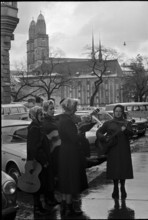 Women of Salvation Army singing, advent in Zurich 1969