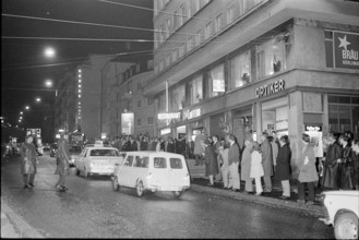 Burst pipe, Schaffhauerplatz in Zurich 1970
