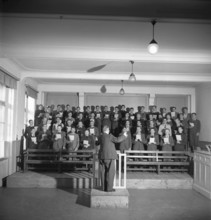 Singing lesson at the evangelic teacher training college, Zurich 1944