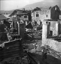 Fifteen buildings burned down in the hamlet Ormons VS, clearing 1949