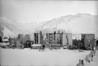 Grand Hotel Tschuggen Arosa damaged by fire, 1967