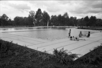 New swimming pool in Buren an der Aare. 1963