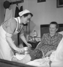 Further training at obligatory school for domestic science, Schlieren 1944