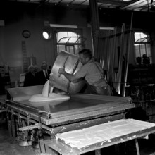 LATEX-Schaumgummi Fabrik H. Neukomm AG, Hadlikon 1960