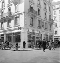 Opening of a Migros store in Geneva, 1945