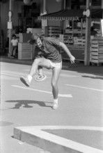 Frisbee player 1972