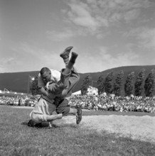 Swiss federal wrestling festival Grenchen 1950: Haldimann, Vogt (on top)
