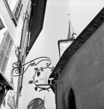 wrought-iron shop sign in Bienne 1942