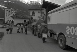 Migros van, truck in Sarreyer VS, 1972