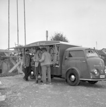 Selling van of a ironmonger, property market, 1953